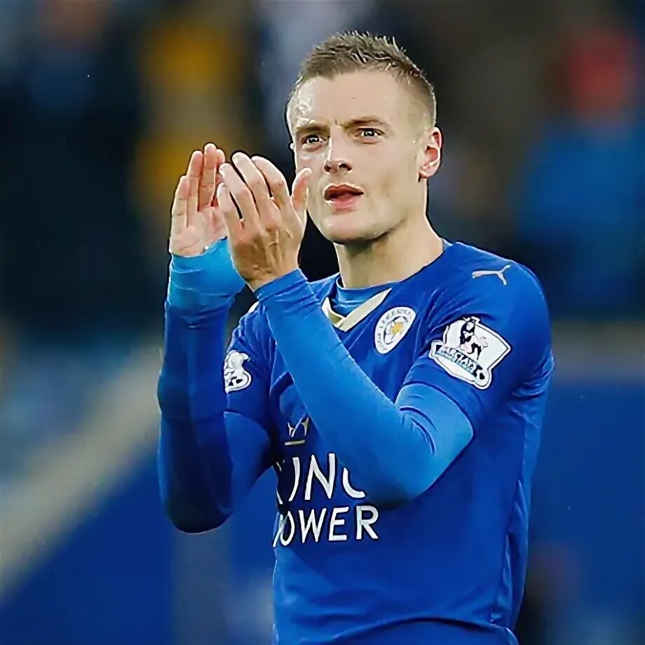 Форма барселоны лч. Роналдо манчестер юнайтед. Лионель месси на камп ноу. Роналдо 7. Месси футболист.