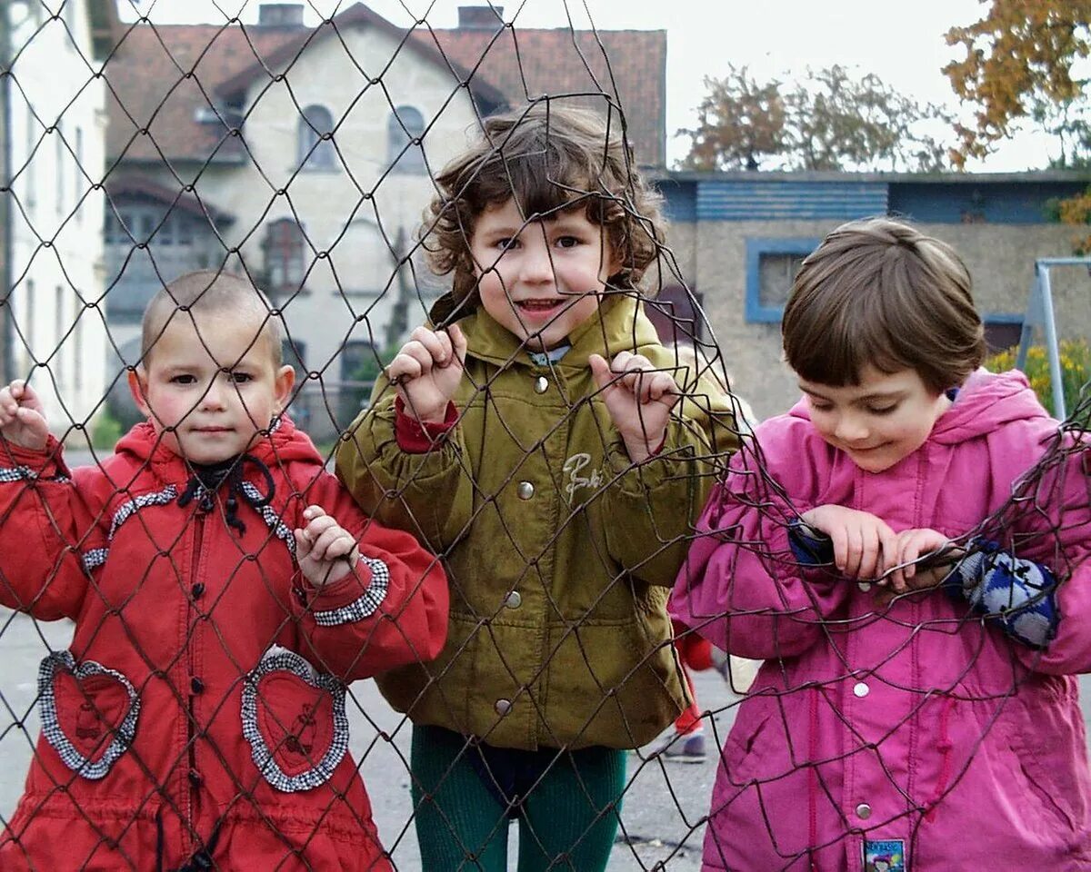 Первый день в детском доме. Детский дом. Дети из детдома. Дети в детских домах. Детдома в России.