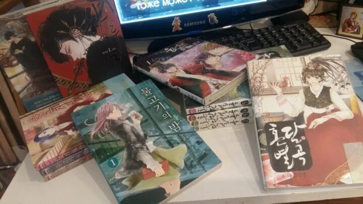 Манхва на корейском читать. Манхва на корейском читать. Популярный корейский комикс. Манхва комиксы. Манхва на корейском читать.