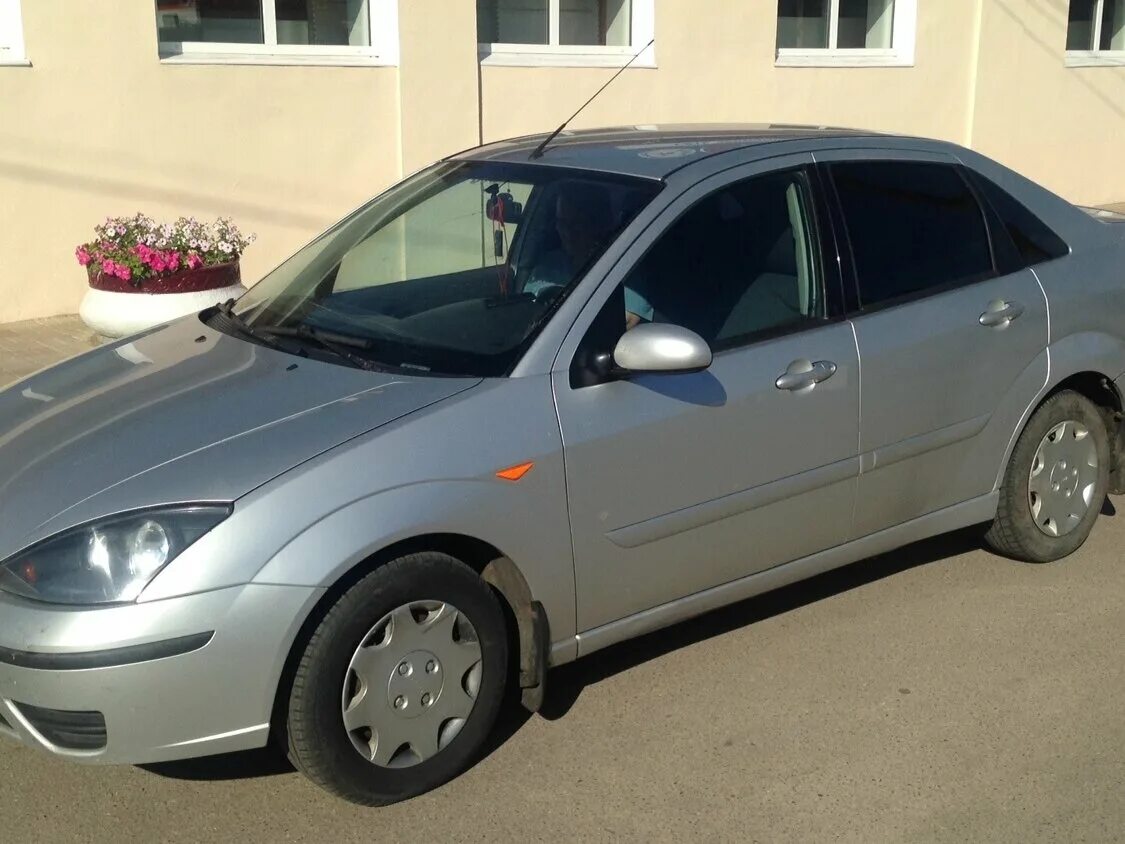 Фокус 2004 купить. Форд фокус 1 2004 года. Ford Focus i 2004. Ford Focus 2004 1.8. Форд фокус 1 седан 2004.