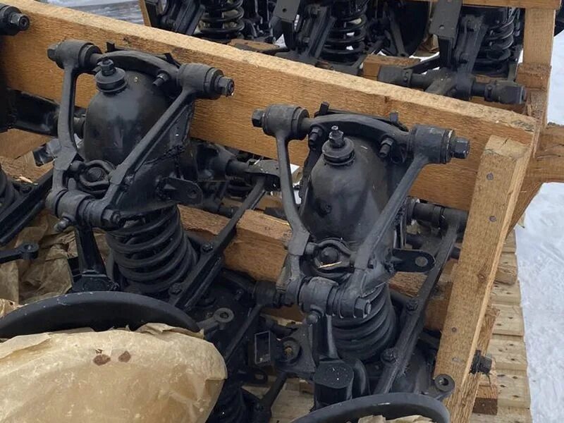 Подвеска волга 31105. Шаровая подвеска газ 3110. Шаровая подвеска газ 3110. Передняя подвеска газ 3110 шкворневая. Передняя подвеска газ 3110 на шаровых опорах новая.