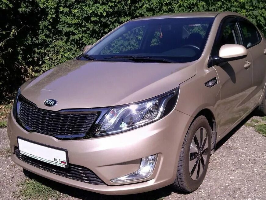 Купить новый Kia Rio III Рестайлинг 1.6 MT (123 л.с.) бензин механика в Москве: