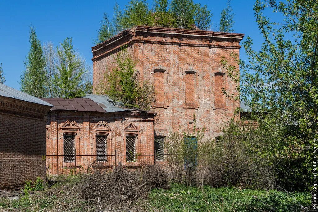 Тула храмы заброшенные. Заброшенные церкви Тульской области. Тула, заброшенные деревни. Заброшенная Церковь возле станции Скуратово Тула. Тульские заброшенные деревни