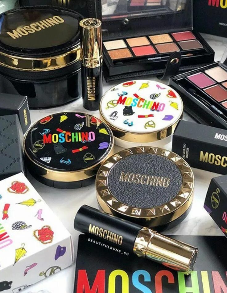 Moschino косметика. Тони моли. Все вещи от Масхино из косметики. Косметика хай