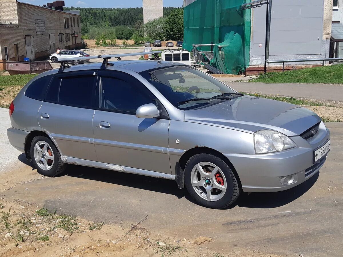 Kia Rio 2004. Kia Rio 1.5 2004 универсал. Киа Рио 2004 универсал. Кия Рио универсал 2004. Киа универсал 2004