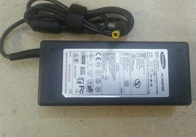 полумодульный блок питания. Rtx 4090 разъем питания. переходник rtx 4090. блок питания от 220в для шуруповерта 18 в. Saw24-120-1500 блок питания intertek.