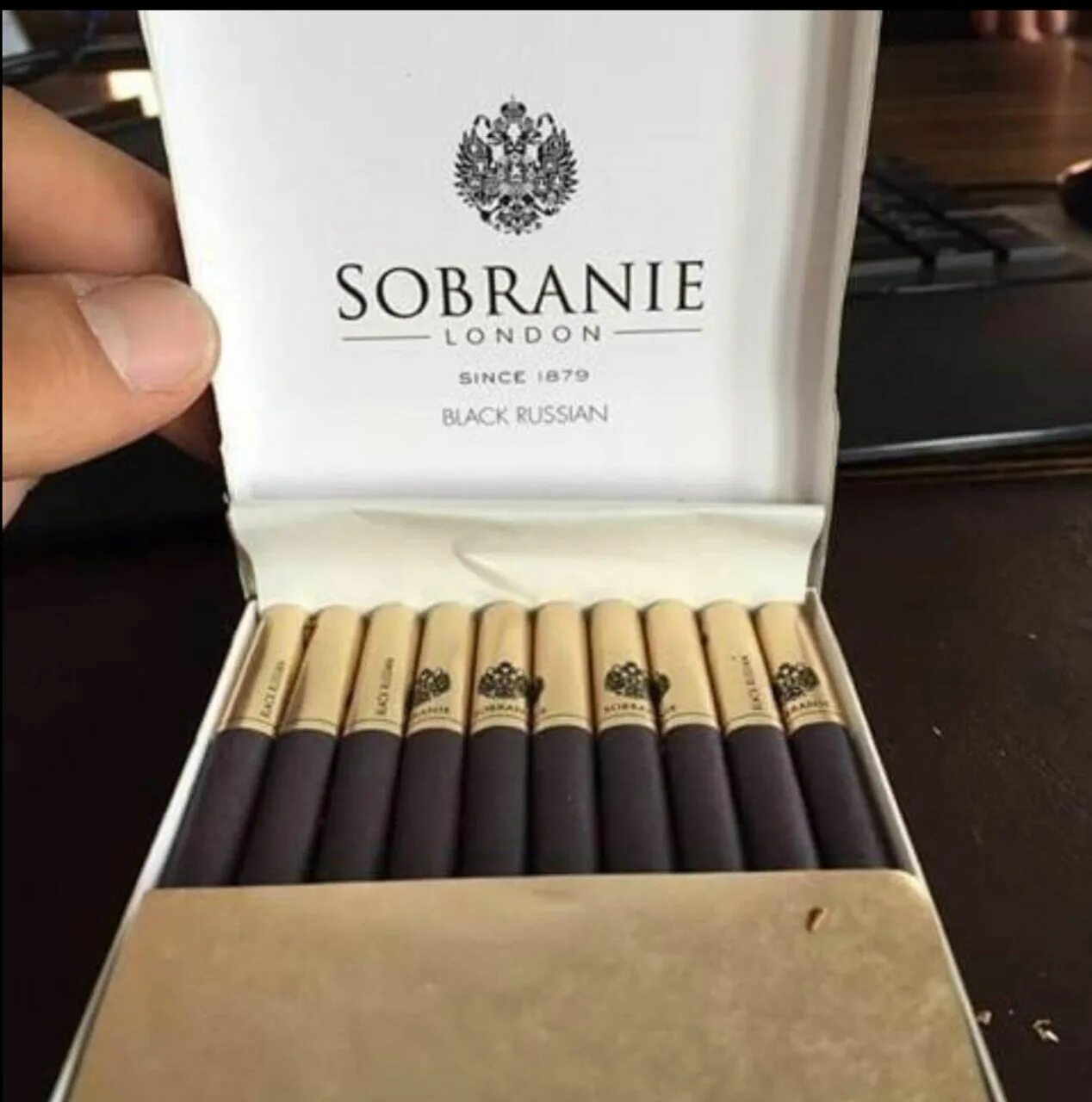 Российские сигареты купить. Sobranie Black Russian. Собрание Блэк (Sobranie Black). Сигареты Sobranie Black Russian. Sobranie Black Russian_30бл, MT.