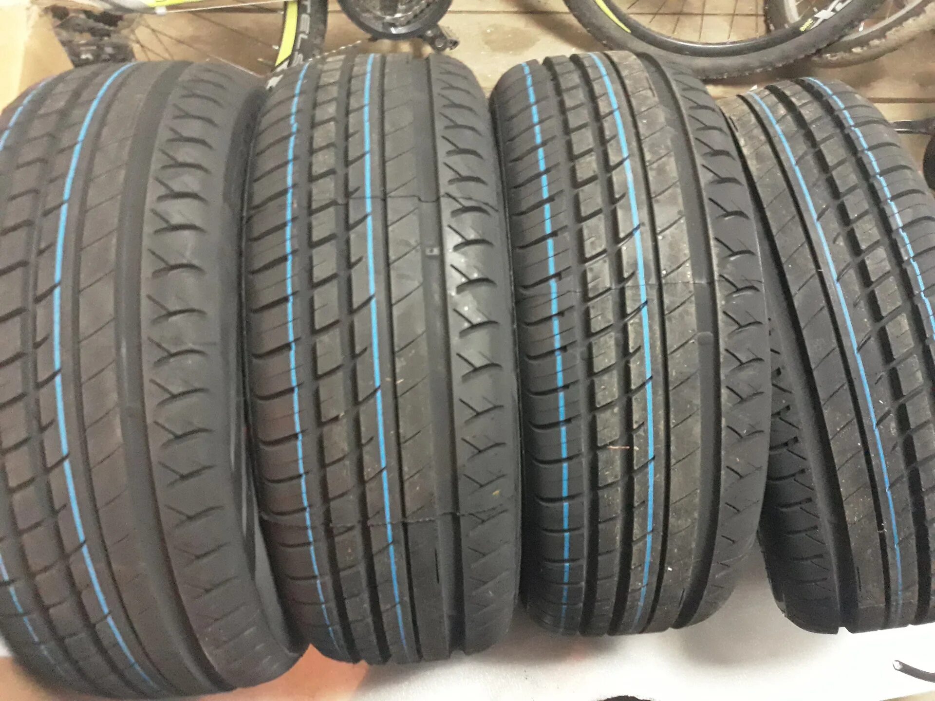 Виатти v130. Viatti 185/65/15 h 88 strada Asimmetriсo v-130. Шины Виатти 205 50 17. Viatti 175/70r13 82h strada Asimmetrico v-130 TL. Виатти 185 65 r15 лето