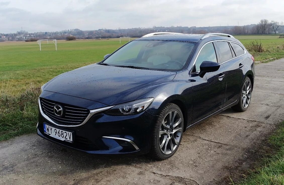 Мазда 6 в крыму. Mazda 6 2.5. Mazda 6 2.5 2017. Мазда 6 2.5 черная. Mazda 6 универсал 2017.