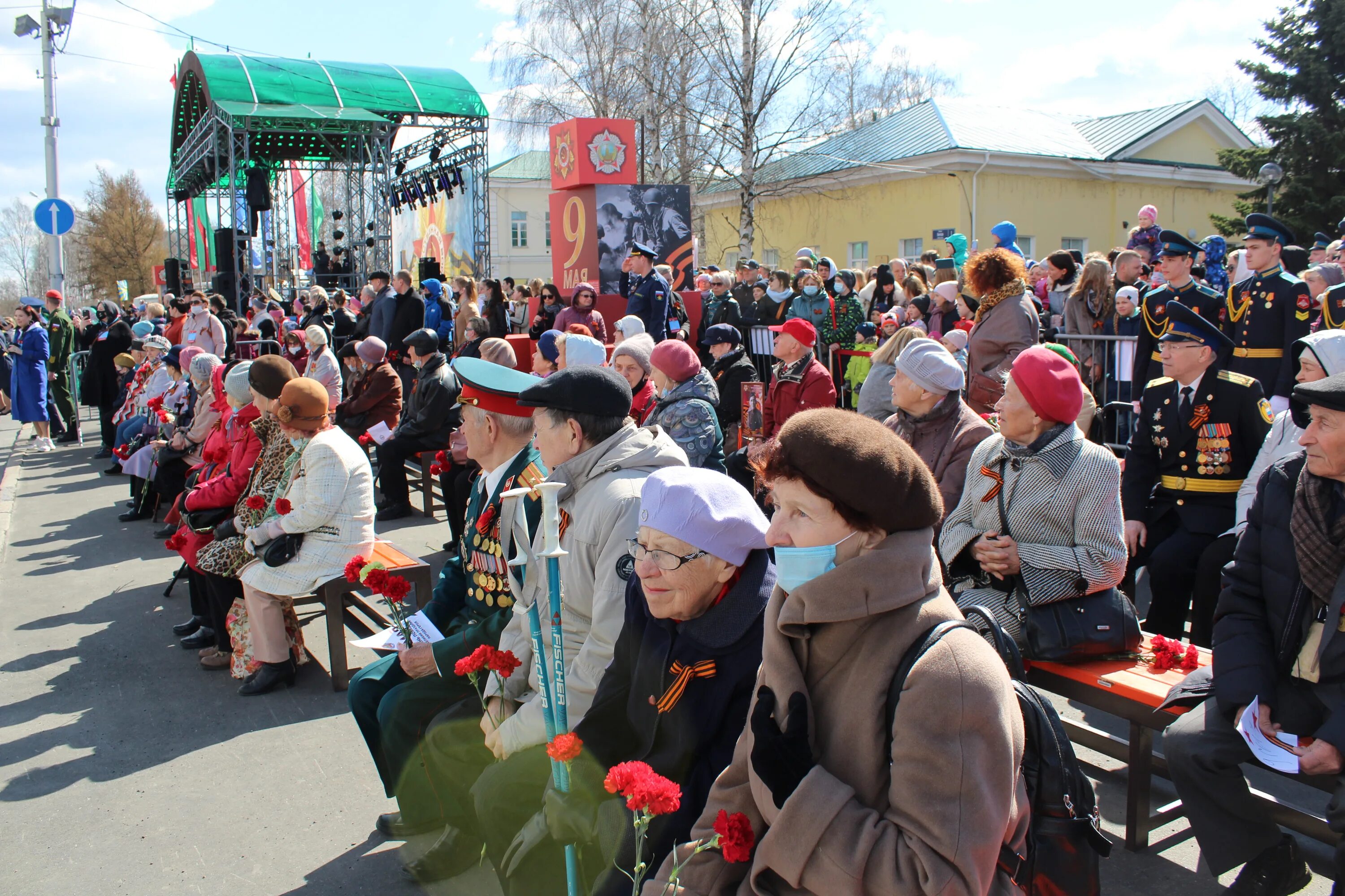 1 мая петрозаводск. Парад в Петрозаводске 9 мая 2021. Парад Победы 2022 Петрозаводск. Парад Петрозаводск 9 мая. День Победы Петрозаводск 2022.