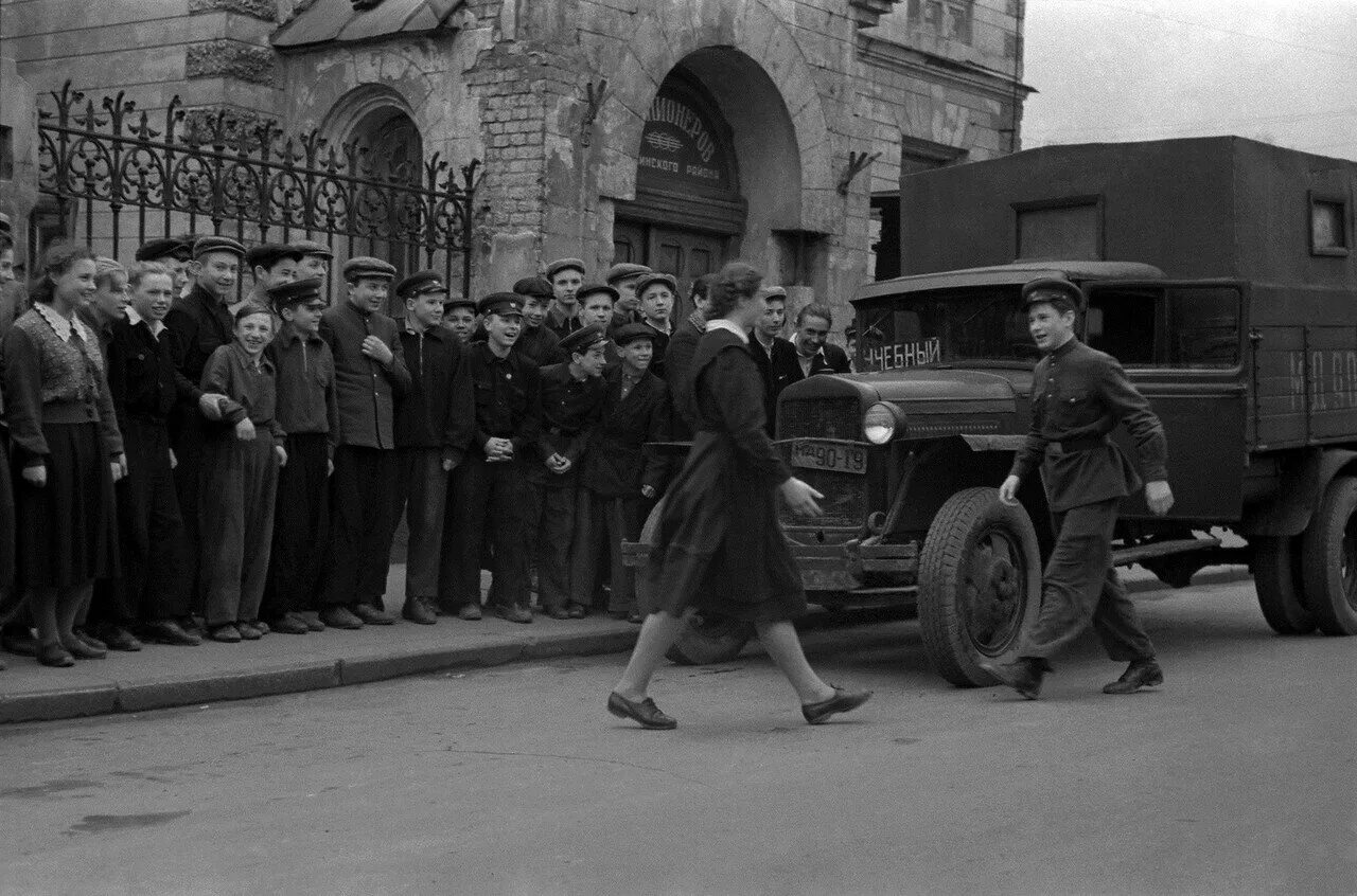 Ссср жака дюпакье. Томск 1956 год. Москва в 50-е годы. Москва 1956 в фотографиях жака дюпакье. Москва 1956 год кремль.