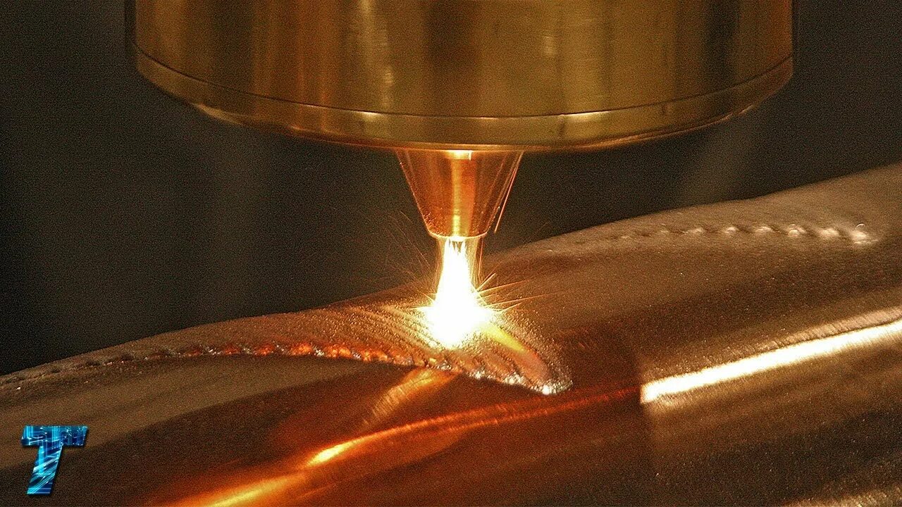 Газовая сварка. Технология металлов видео. Электроискрового легирования металлов. Напыление hvof технология. Лазерная головка для резки металла.