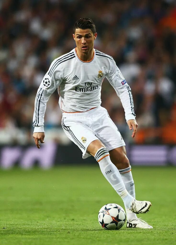 Роналдо в реале. Кристиано Роналдо Реал Мадрид. Криштиану Роналду Реал Мадрид. КРИШТИАНУРОНАЛДУ В реалтмадриде. Криштиану Роналду Реал Мадрид 2010.