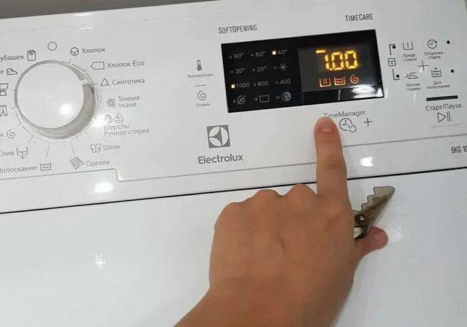 Машинка не набирает обороты при отжиме. Electrolux 1500rpm. Панель управления стиральной машины Хаер. Стиральная машина с регулировкой оборотов отжима. Режимы отжима машинки Electrolux.