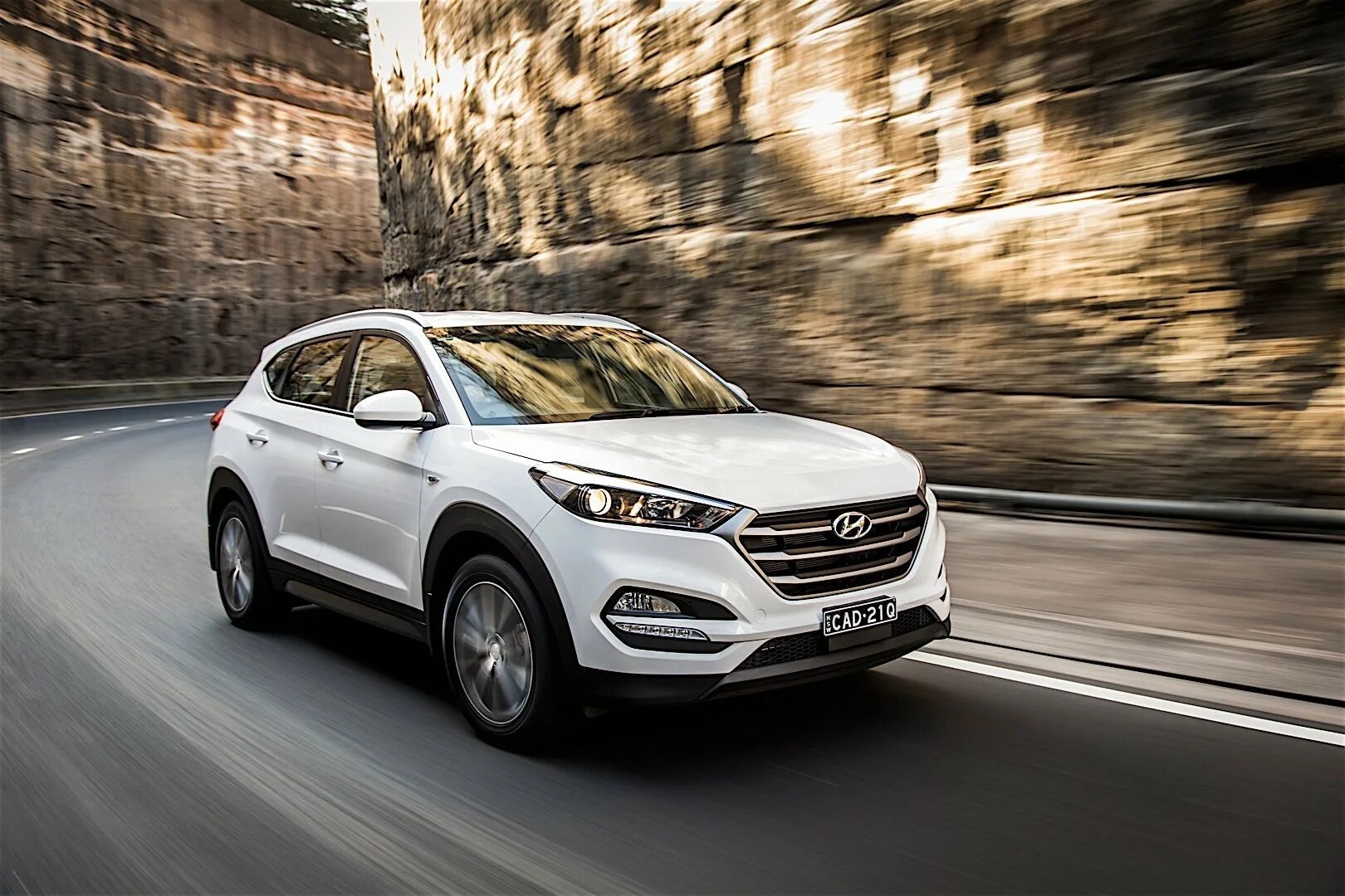 Автомобиль туссан. Hyundai tucson 3. Хендай туссан 1. Хендай туссан 2016. Hyundai tucson 2017.
