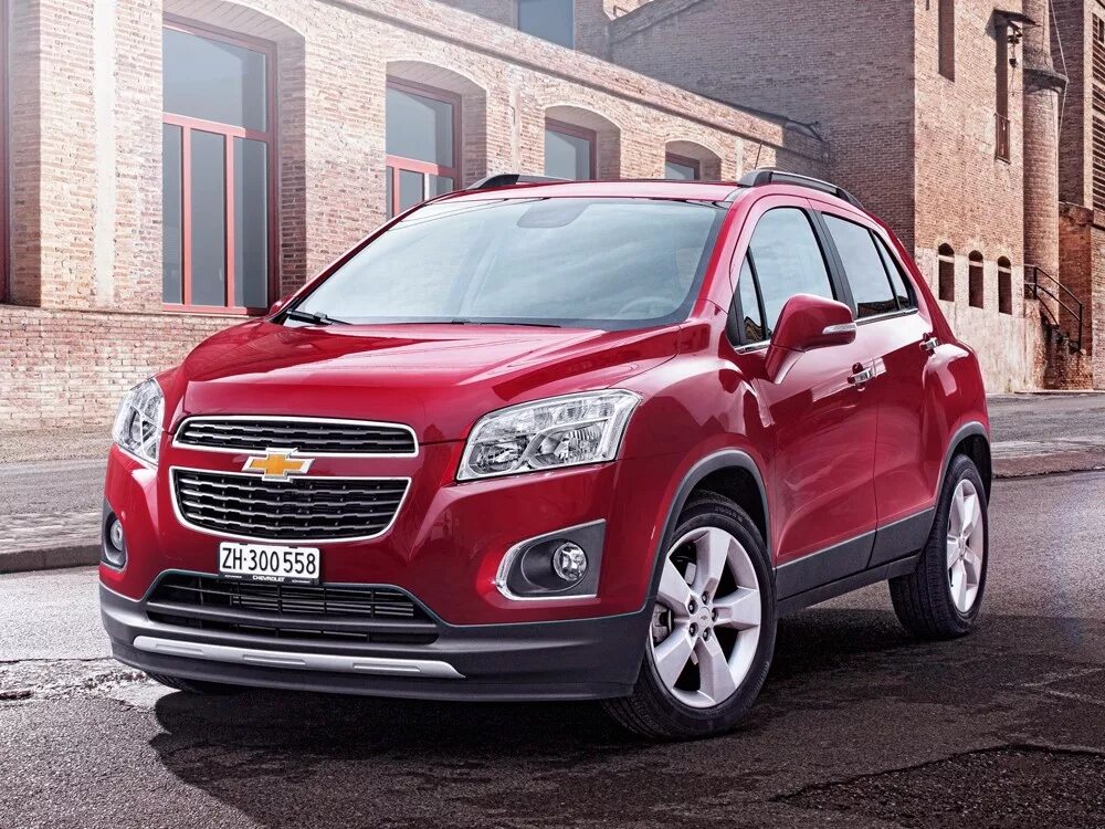 Шевроле трекер 2013. Chevrolet Trax/Tracker. Chevrolet Trax 2019. Chevrolet Trax 2022. Автомобили марки кроссоверов