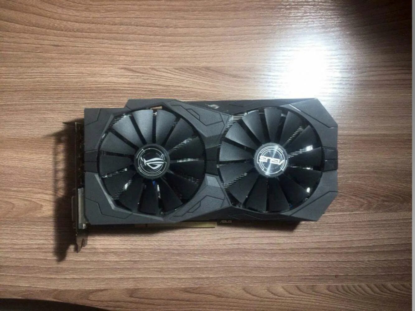 1050 strix gaming. GTX 1050 Strix. Видеокарта ASUS GEFORCE GTX 1050 ti 1290mhz PCI-E 3.0 4096mb. Gt 1050 ASUS. Ноутбук ASUS Strix 1050ti.