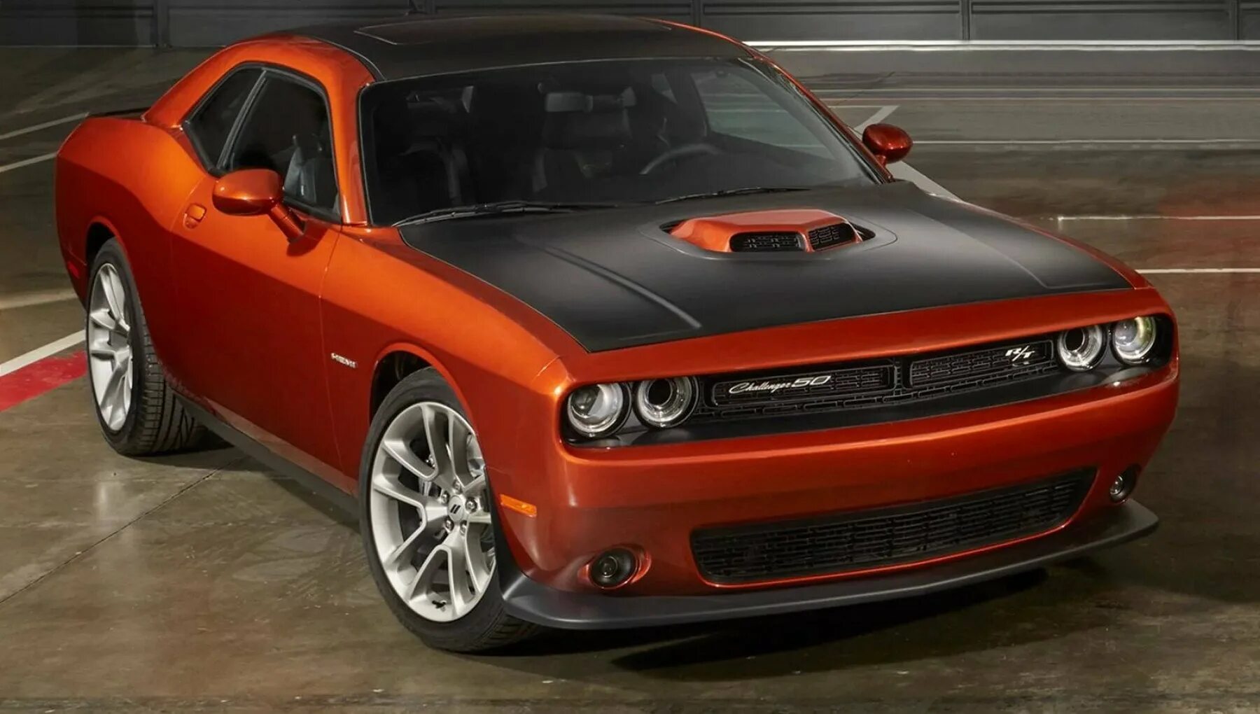 Сколько стоит додж. Dodge Challenger 2020. Dodge Challenger RT 2020. Dodge Челленджер 2020. Dodge Challenger r/t 2020.