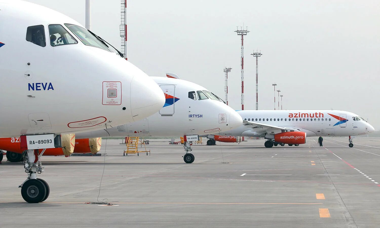 азимут авиакомпания бортпроводники. авиакомпания сибирь s7. уральские авиалинии (ural airlines). авиакомпания авиарейса. урал авиалинии самолеты.