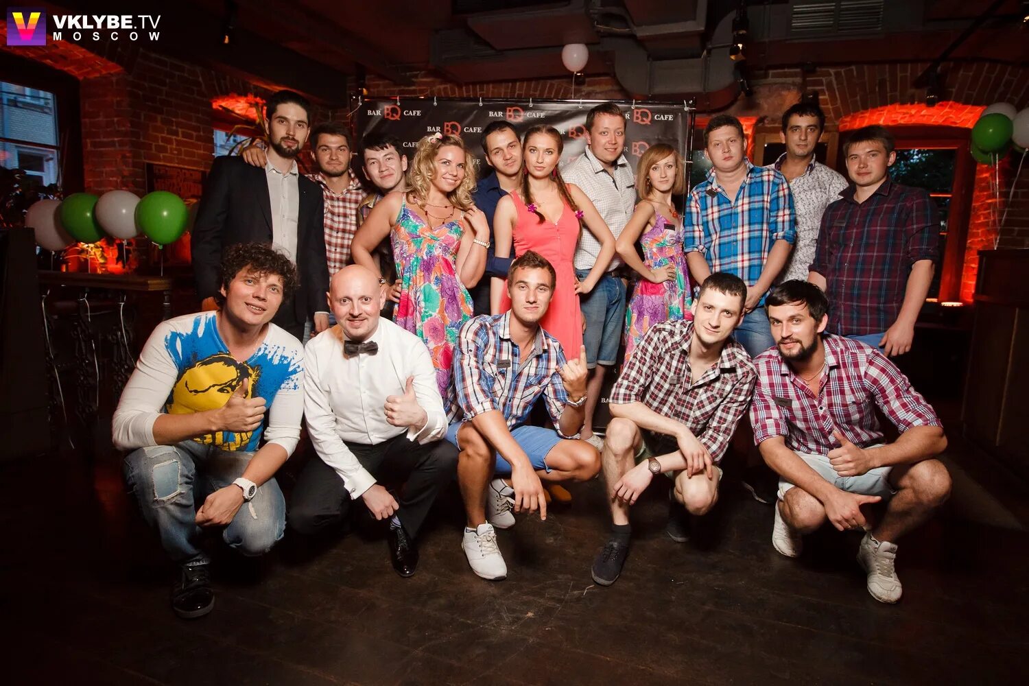 Концерт бар на пятницкой. Bq бар на пятницкой. bq бар новокузнецкая. бар bq пятницкая. кафе лель москва.