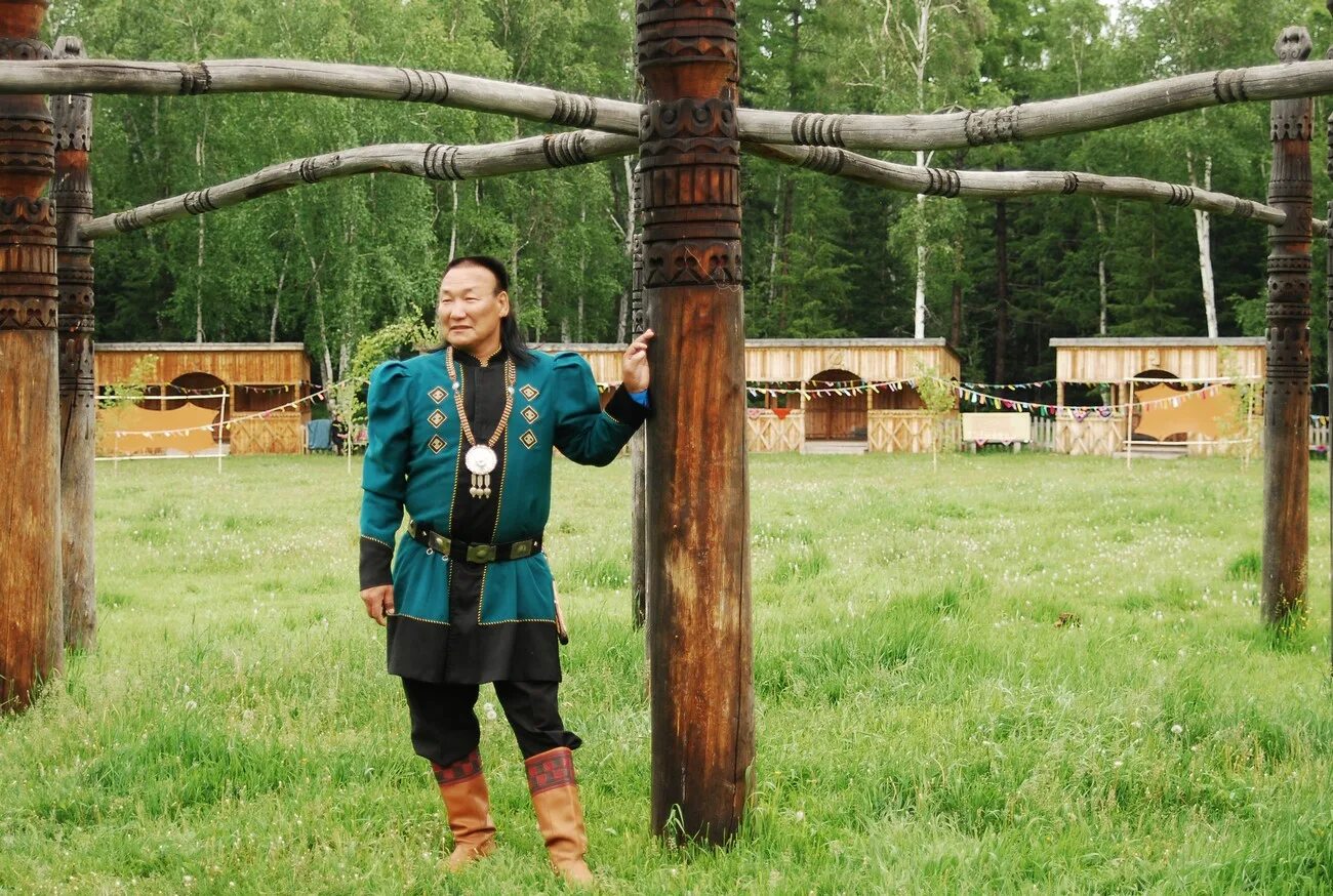 уххан уйбаан. уйбаан уххан поэт. уххан сирэ. уххан сирэ. уйбаан уххан убайа.