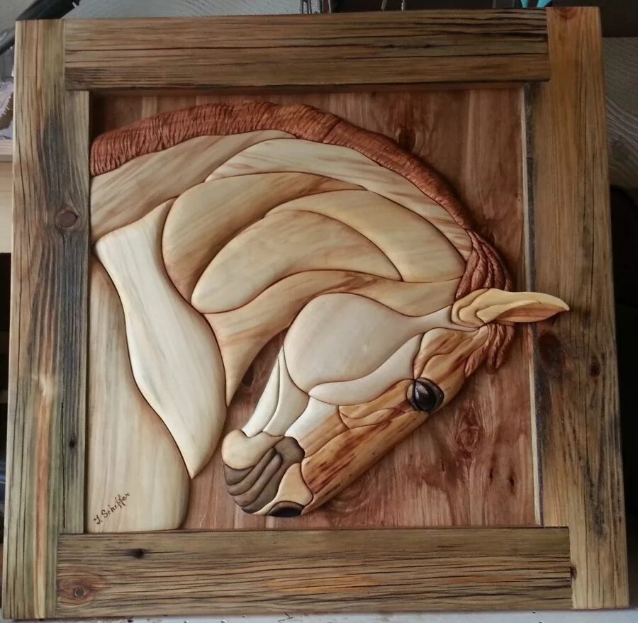 Интарсия лошадь. Инкрустация интарсия. Интарсия маркетри инкрустация. Интарсия по дереву олега панкова. Интарсия маркетри.