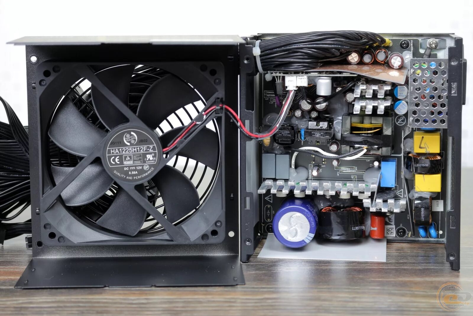 Мастер 650. Cooler Master MWE White v2. Cooler Master MWE 650 White v2. БП Cooler Master 650. Кулер мастер БП 750в Голд.