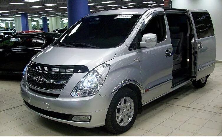 Куплю хундай гранд старекс. Хендай Гранд Старекс 2009. Hyundai Grand Starex 2009. Hyundai Grand Starex 2011. Гранд Старекс 2009 год.