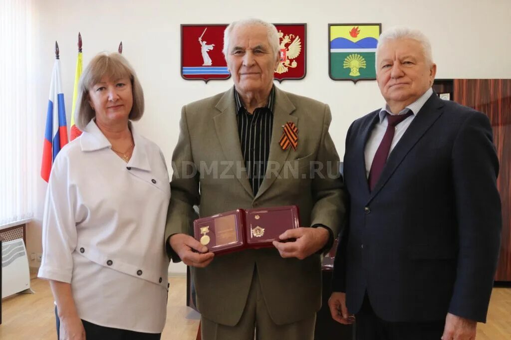 Жирновские новости. Жирновские новости газета волгоградская область. Символ 80 летия сталинградской битвы. Жирновские новости. Жирновские.
