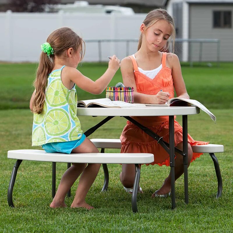 Пикник 20. Kids Picnic Tables. Picnic children Table. Table Lens children. 6 Kids in a Row at the Table.