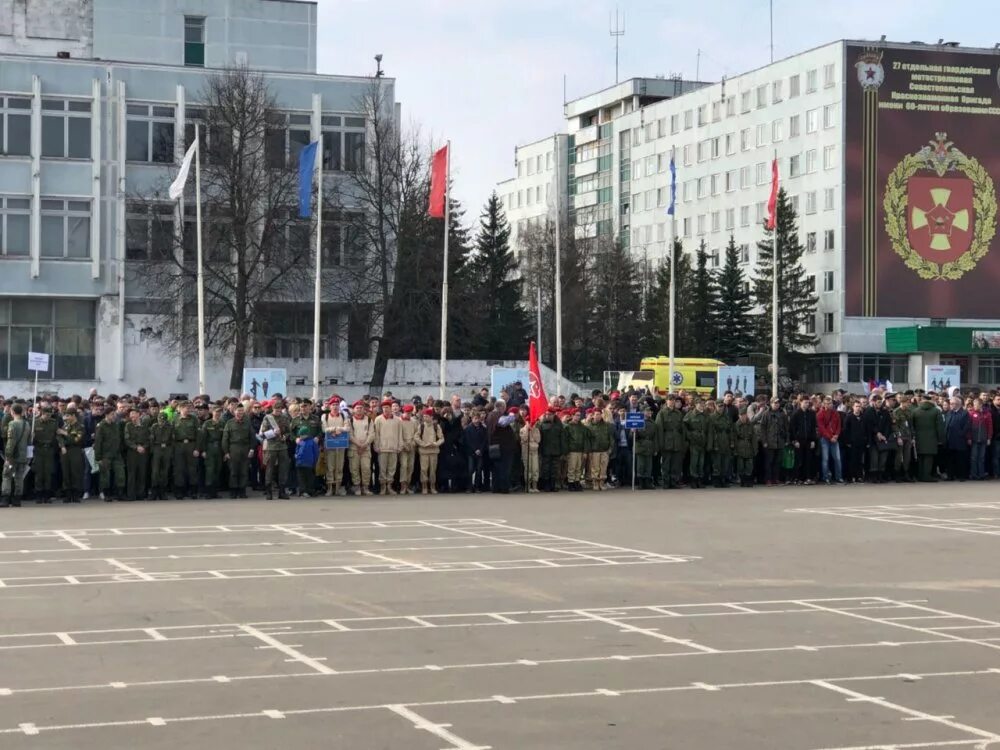 27 й бригады. посёлок мосрентген воинская часть 61899. 27 омсбр парад. 27 й бригады. военная часть 61899 мосрентген.