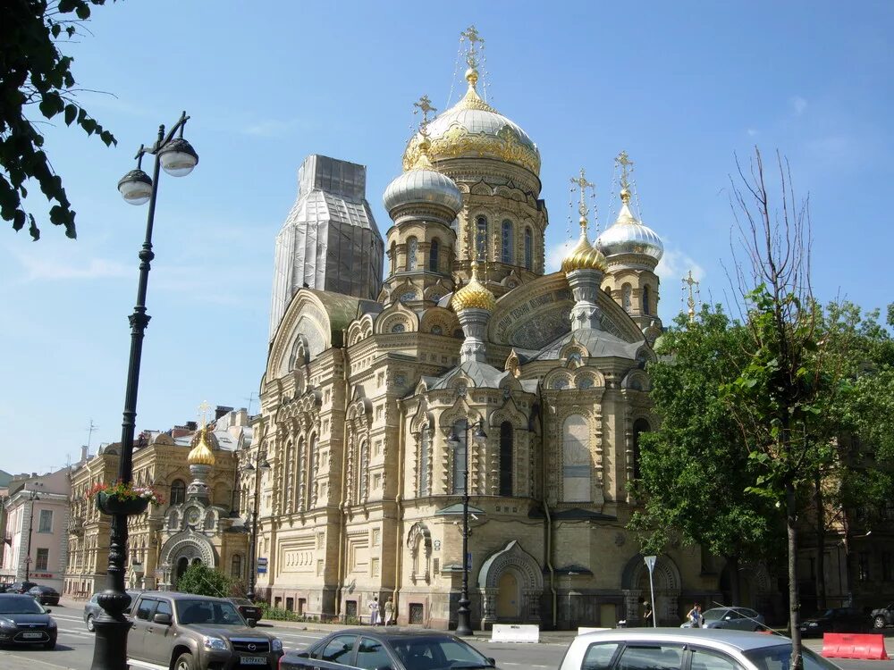 Оптинское подворье в петербурге. Подворье Оптиной пустыни в Санкт-Петербурге. Храм подворье Оптиной пустыни в СПБ. Церковь Успения Пресвятой Богородицы на подворье Оптиной пустыни. СПБ Успенское подворье Оптиной пустыни.