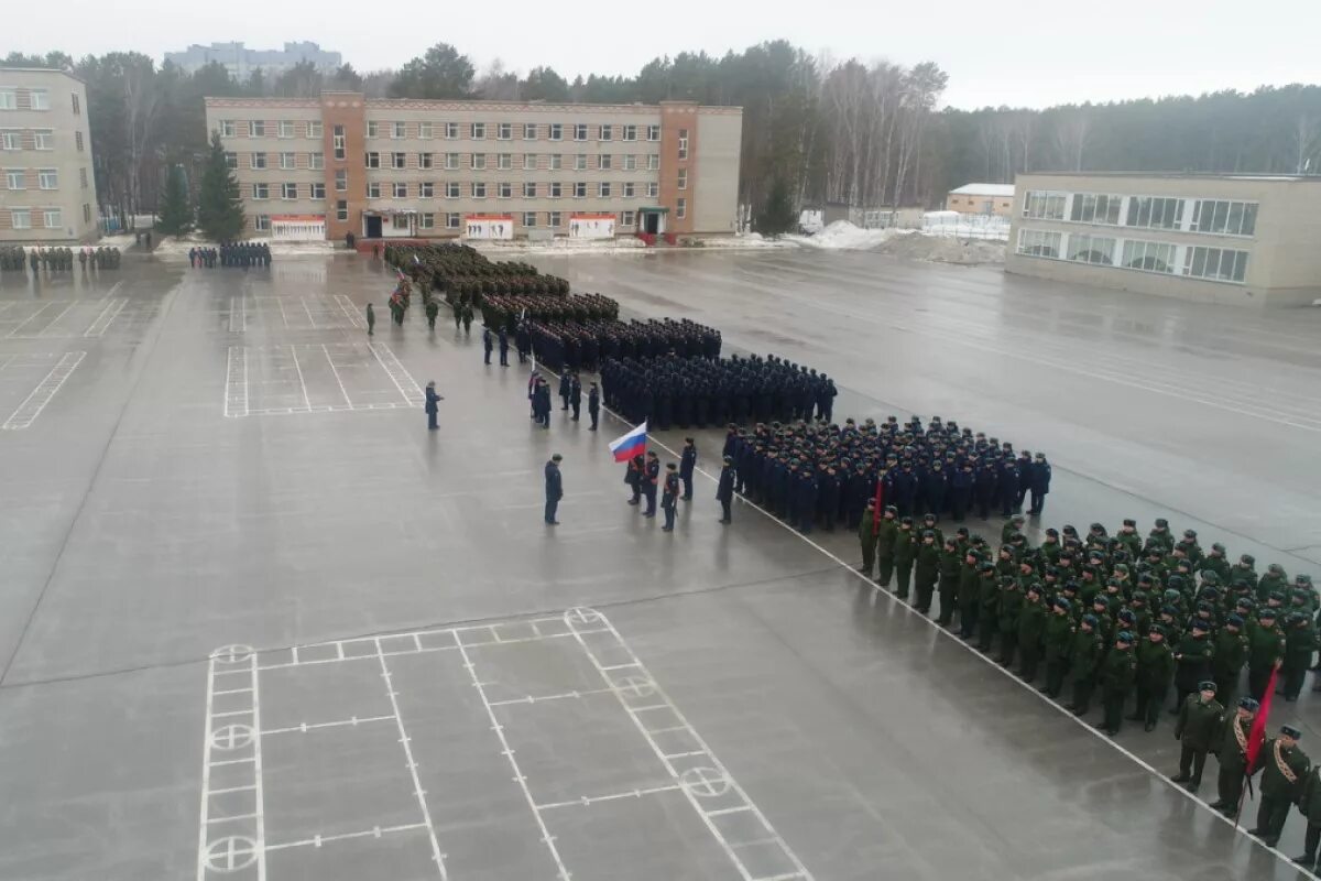 Плац 5. Новосибирское высшее военное училище плац. Новосибирское высшее военное общевойсковое командное училище.. НВВКУ Академгородок. Высшее военное училище Академгородок.