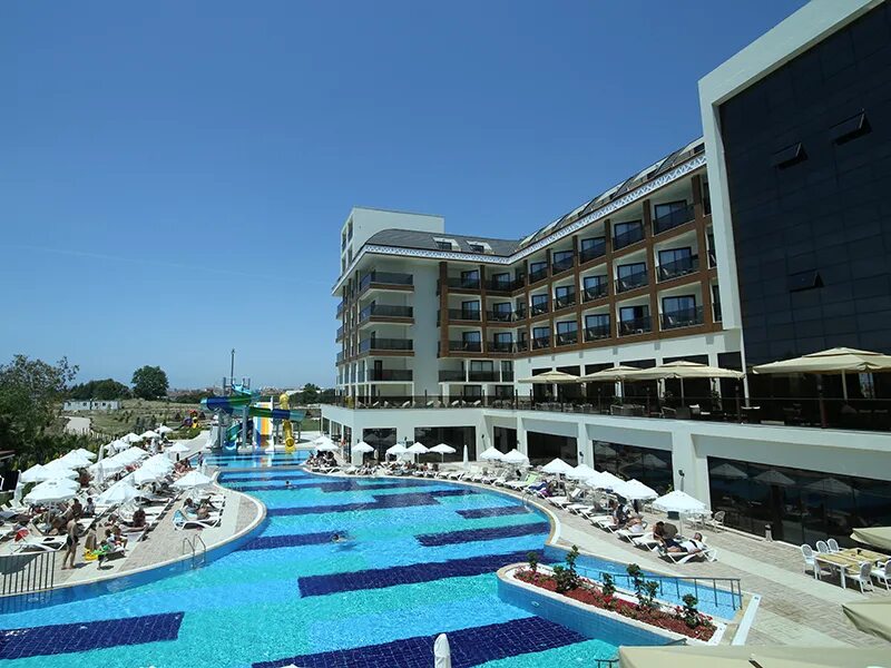 Видео отелей сиде. Макс Холидей Сиде. Glamour Resort Spa 5 Турция Сиде. Отель в Турции Glamour Resort. Side Glamour Resort & Spa пляж.