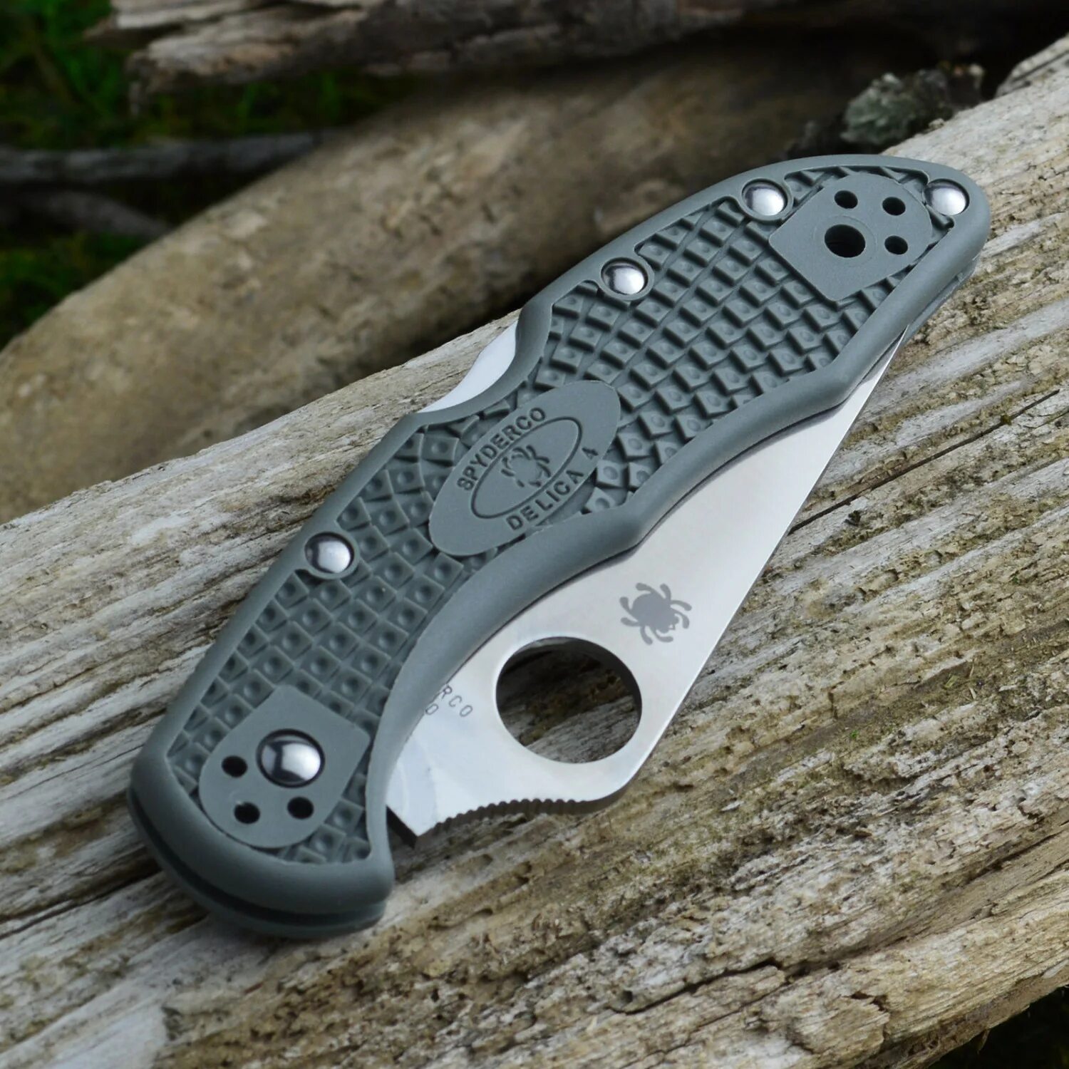 Spyderco c11psfg. Нож Spyderco Delica 4. Spyderco Delica Serrated. Spyderco Delica 4 Serrated. Spyderco delica