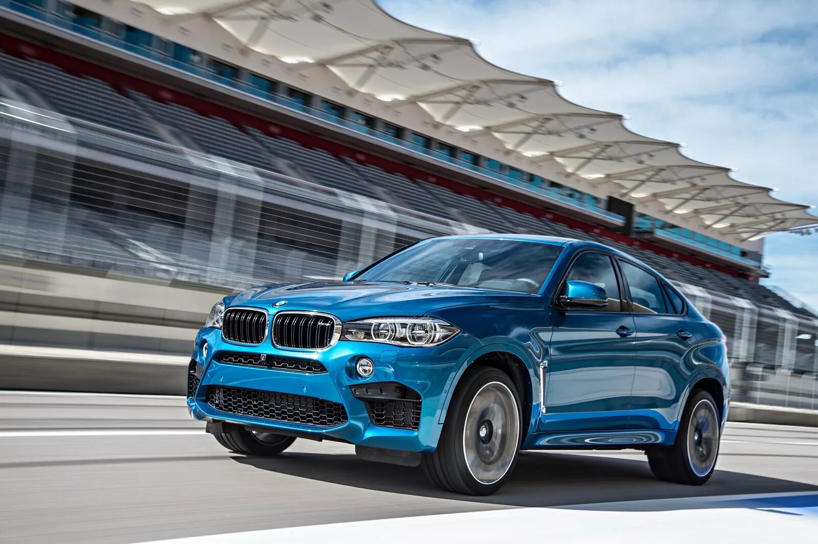 БМВ x6m 2015. БМВ х6 f90. БМВ Икс 6 м. BMW x6 m Sport. Bmw x6 бензин