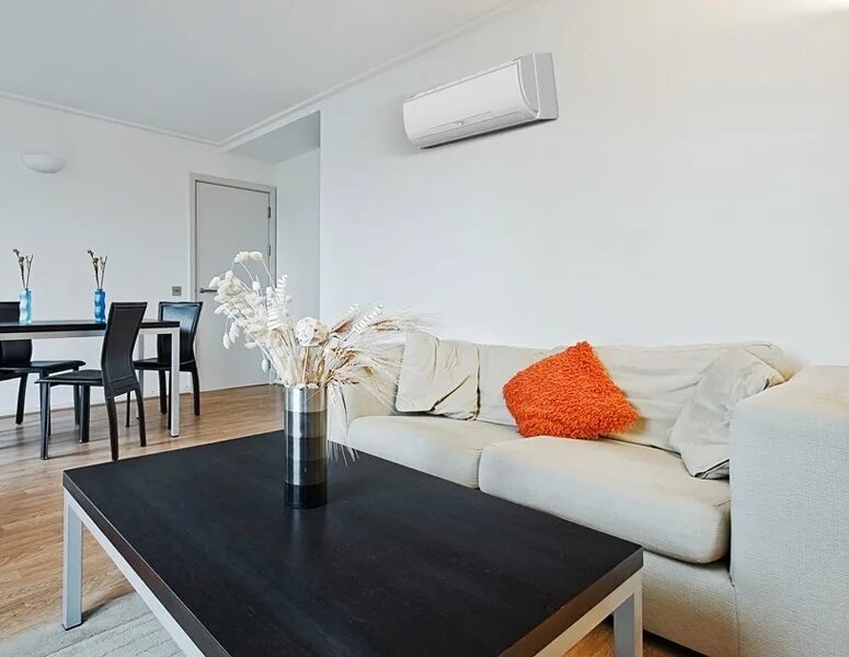 Split room air conditioner