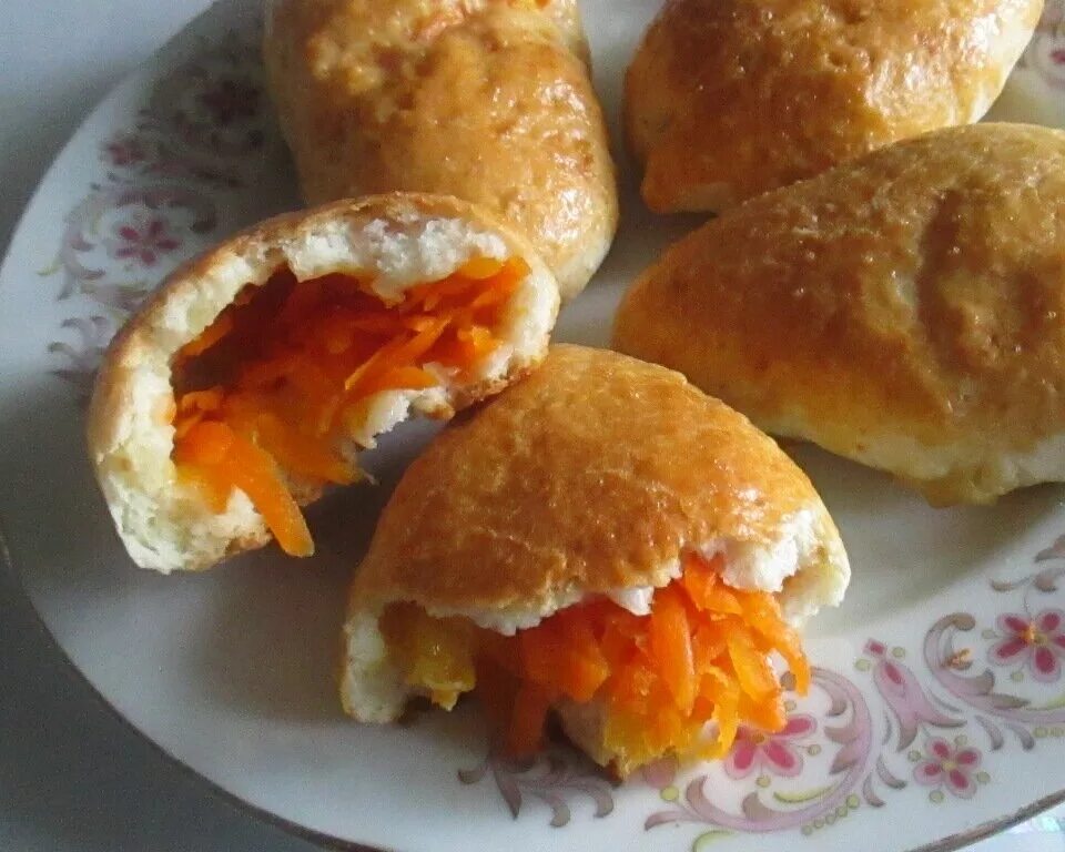 Рецепт пирожков с морковью на сковороде
