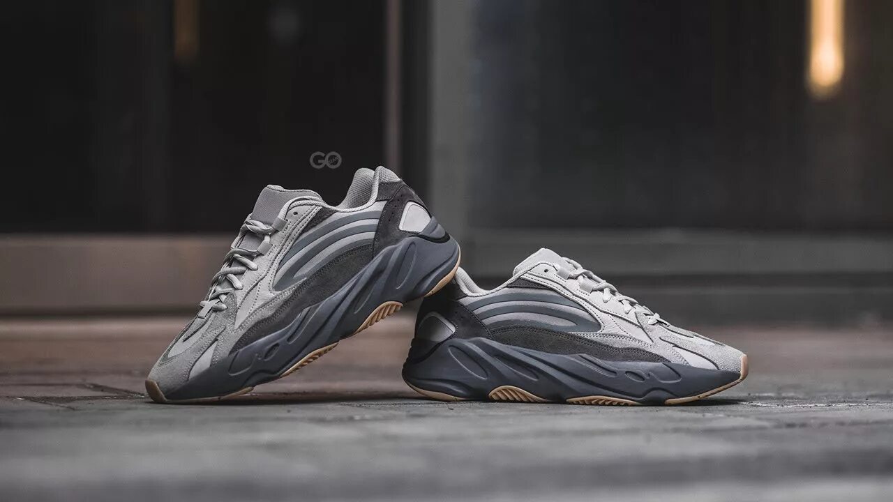 Adidas Yeezy Boost 700. Adidas Yeezy Boost 700 v2. Adidas Yeezy Boost 700 v2 Tephra. Кроссовки adidas Yeezy Boost 700 v2 Tephra. Изи буст 700 v2 би изи