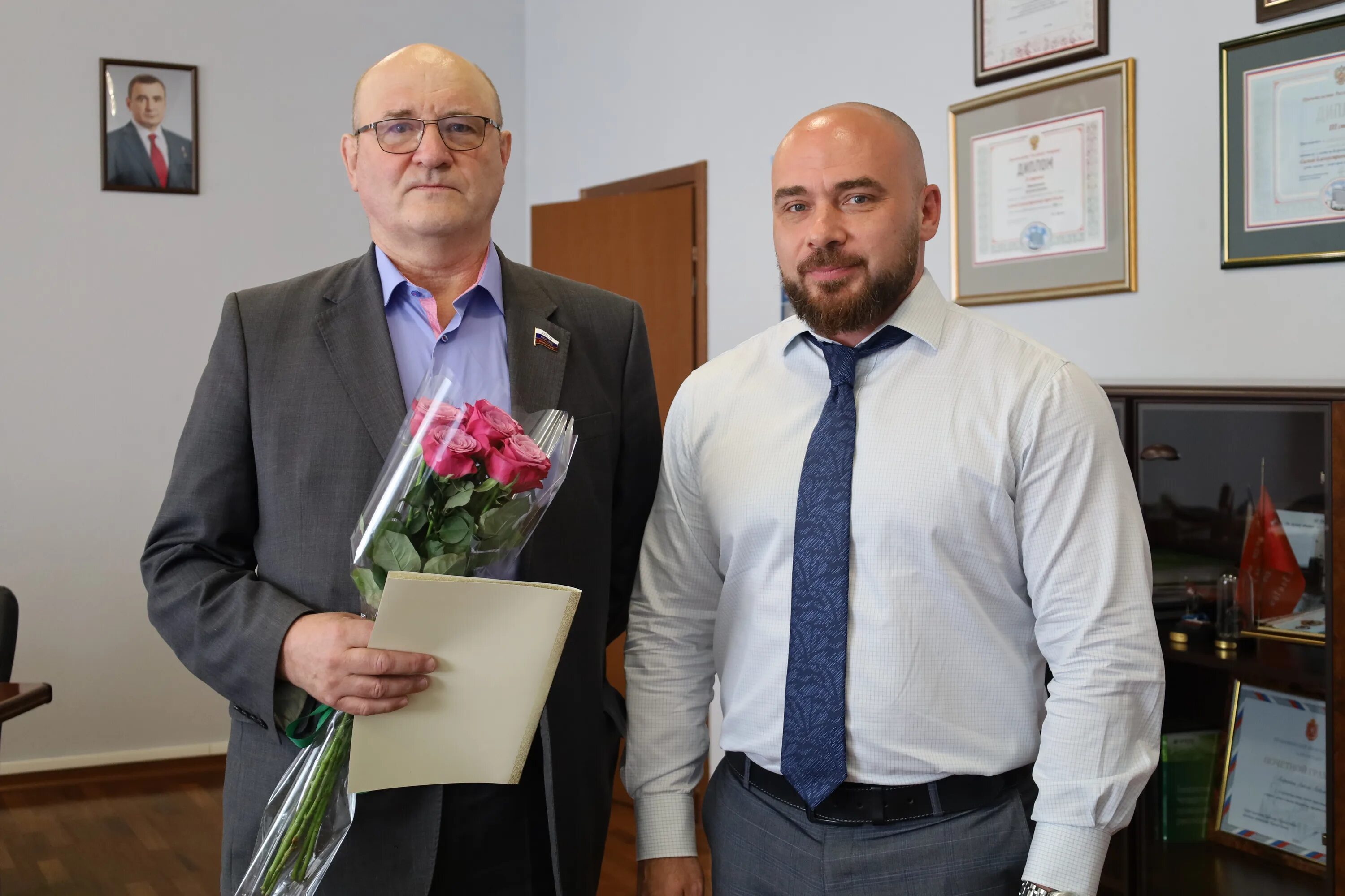 Демин Новомосковск врач. Демин Михайлович Новомосковск. Новомосковские хирурги.