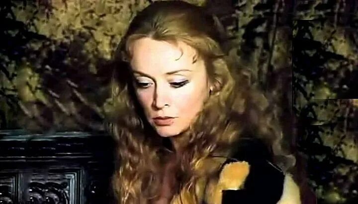 Значение клейма лилии на плече миледи