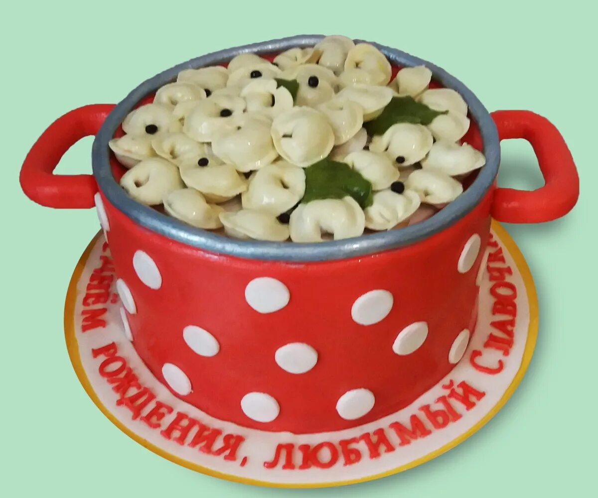 Торт пельмени в кастрюле