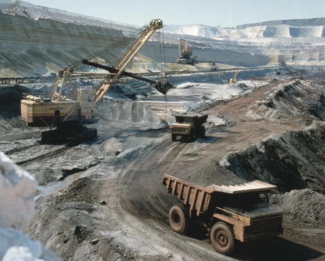 добыча меди на урале. геологическая карта свердловской области полезных ископаемых. месторождения меди в челябинской области. джезказган месторождение меди. полезные ископаемые западного склона урала.