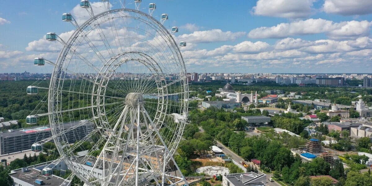 Москва новое колесо. Колесо обозрения Москва ВДНХ. Колесо обозрения солнце Москвы, Москва. Колесо обозрения на ВДНХ 2022. Колесо обозрения ВДНХ 2022 открытие.