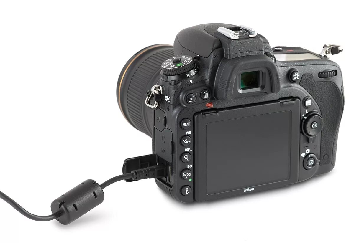 Камера с помощью которой можно. Фотоаппарат Nikon d750. Фотоаппарат Canon 750d. Canon 750d разъемы.