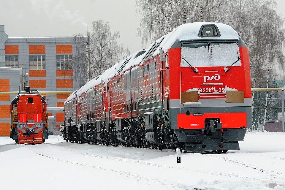 Ук бмз. Завод БМЗ Брянск. БМЗ Брянский машиностроительный завод продукция тепловозы. Тепловозы БМЗ Брянск. БМЗ Брянск маневровый тепловоз.