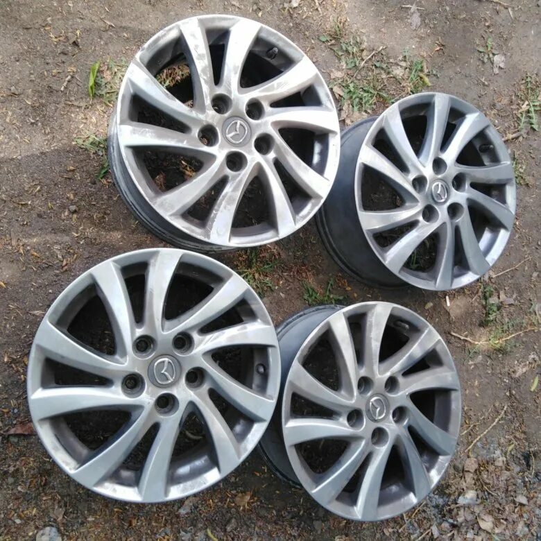 Mazda 3 r17. Mazda 3 хэтчбек р 17. Мазда 3 колеса размер 17 радиус. Mazda 3 bl диски r18. Мазда 3 на 17 дисках.