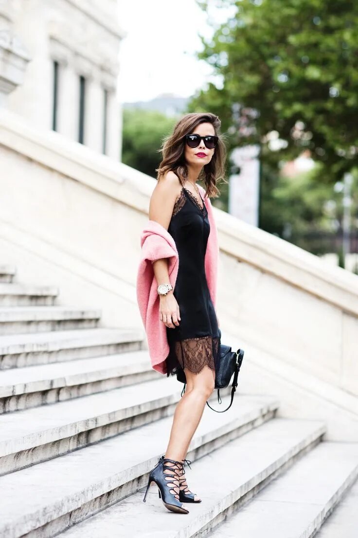 Сочетание синего платья. Сочетание одежды. Платье сочетание. Платье сочетание. Платье в бельевом стиле с кардиганом.