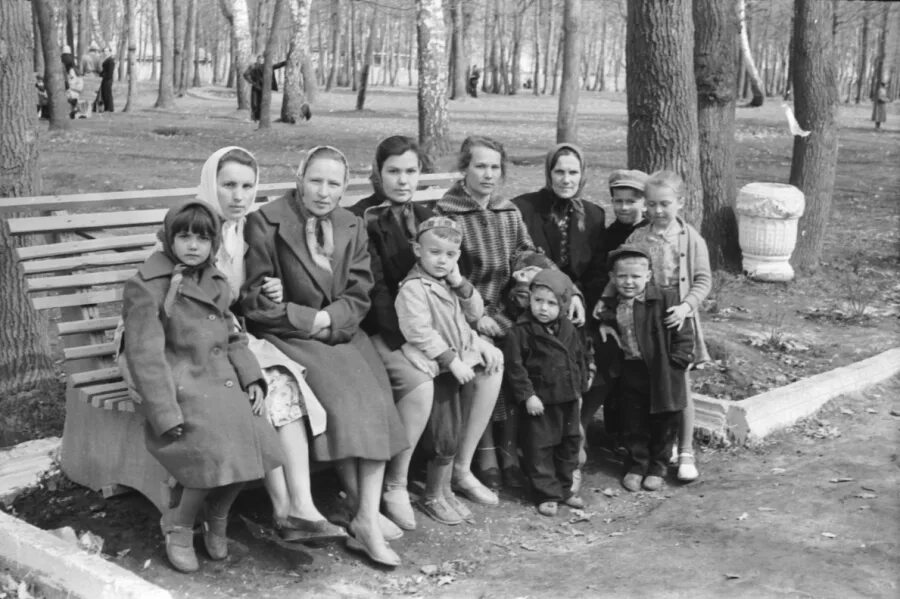 Болохово парк городской. Болохово старые фото. Болохово старый парк. Болохово старый архив фотографий. Мы из болохово