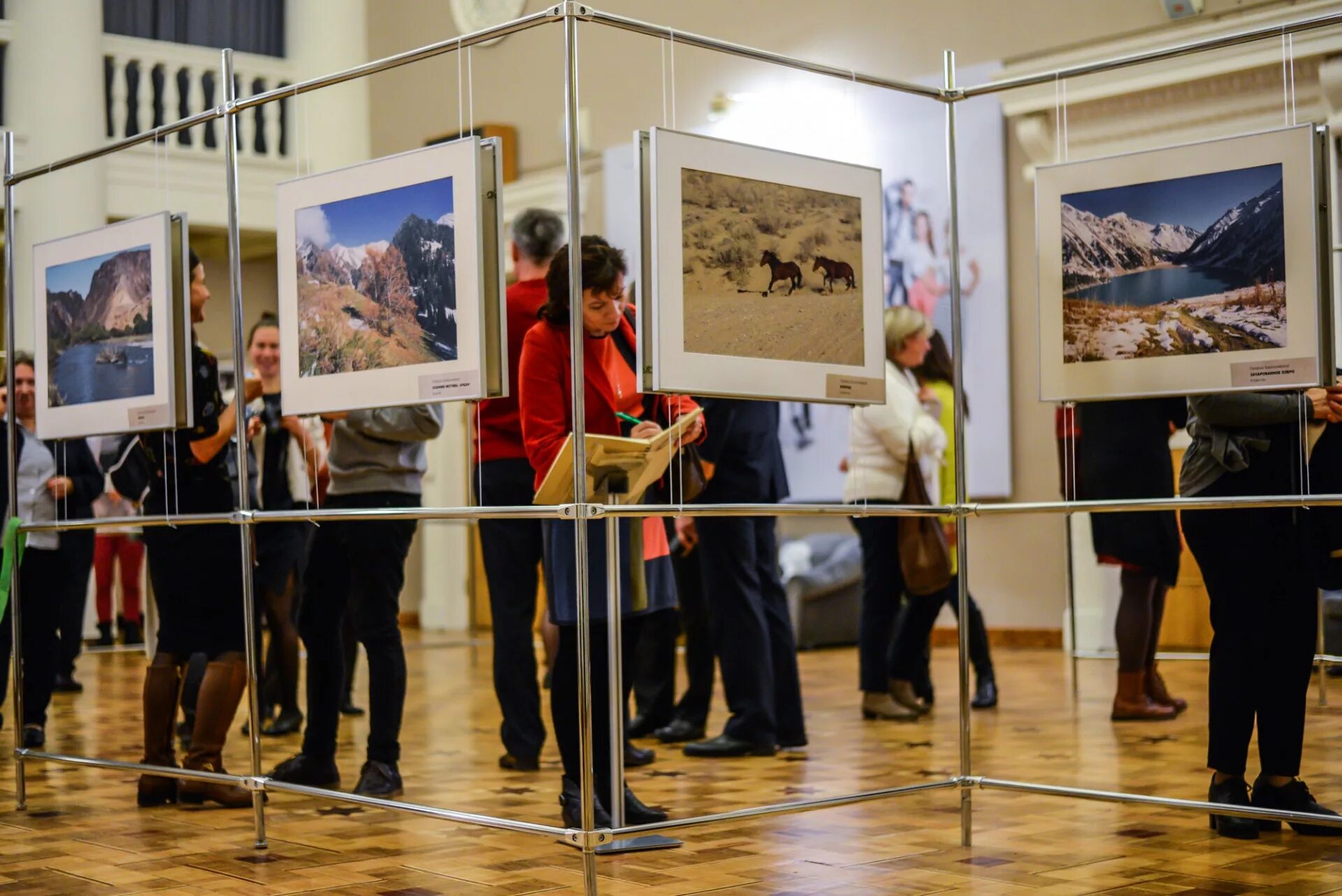 Фотовыставка в музее. Технические характеристики фотовыставки. Фотовыставки принять участие. Фотовыставки принять участие. Фотовыставка.